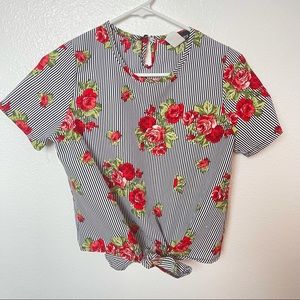 2 Tween short sleeve black and white striped blouse w/ floral design size 14/16